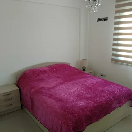 Romantic Near The Casino And Sea Апартаменты *
